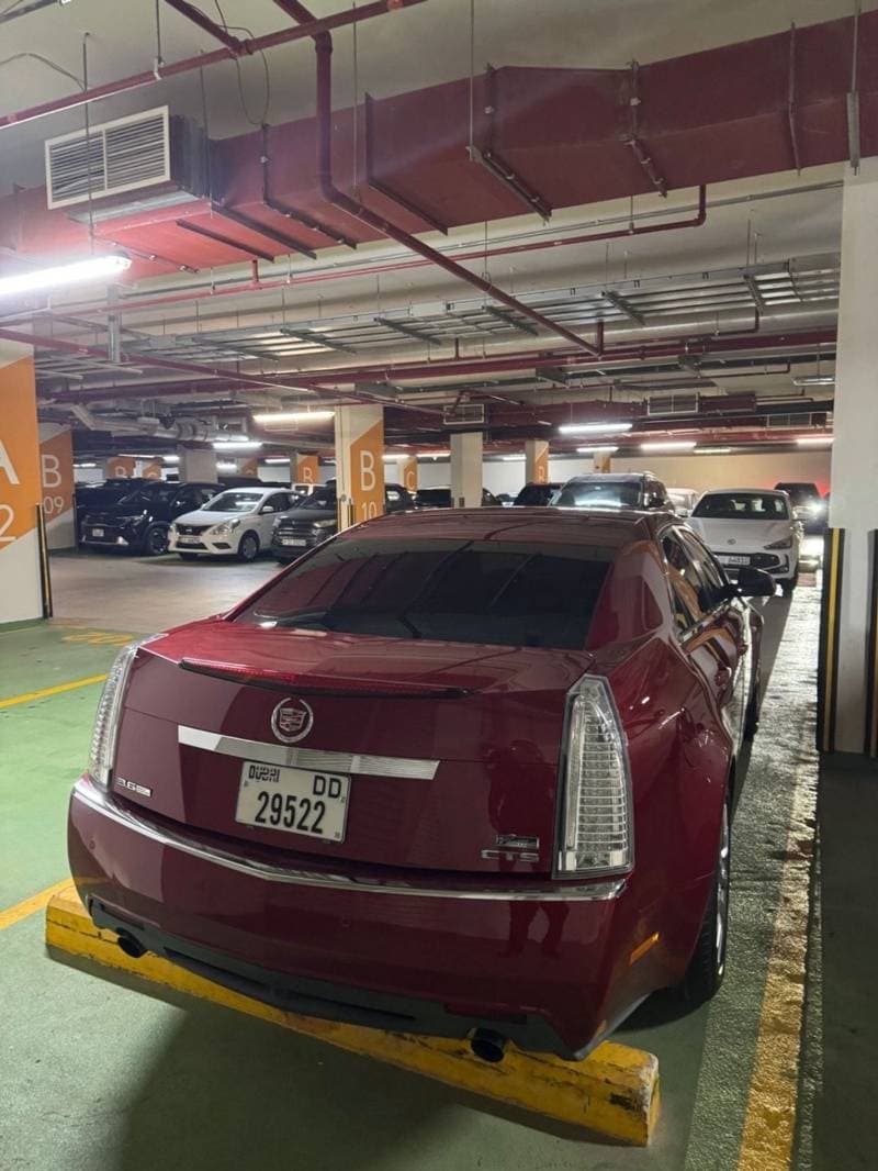 2008 Cadillac CTS STANDARD thumbnail 2
