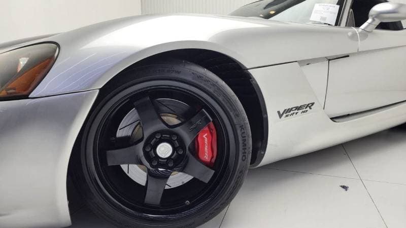 2009 Dodge Viper SRT10 thumbnail 5