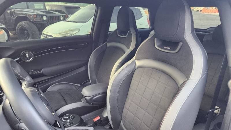 2024 Mini John Cooper Works STANDARD thumbnail 6