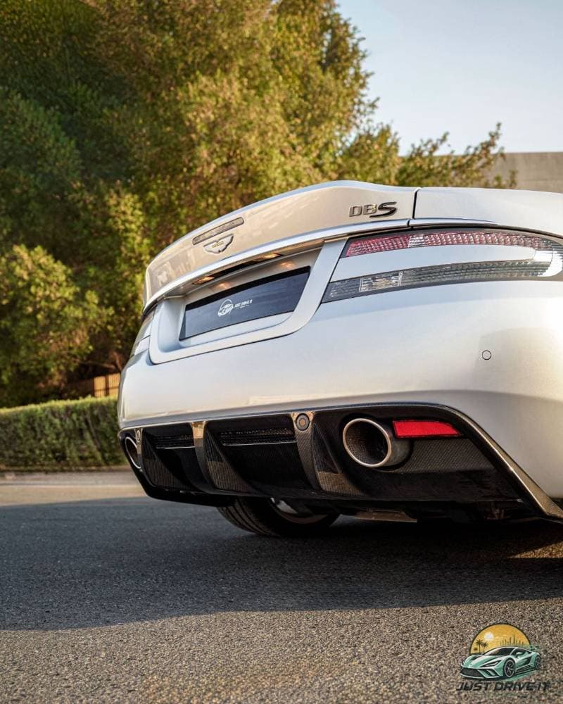 2012 Aston Martin DBS STANDARD thumbnail 4