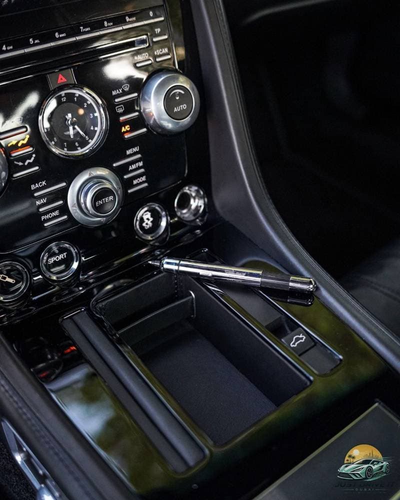 2012 Aston Martin DBS STANDARD thumbnail 7