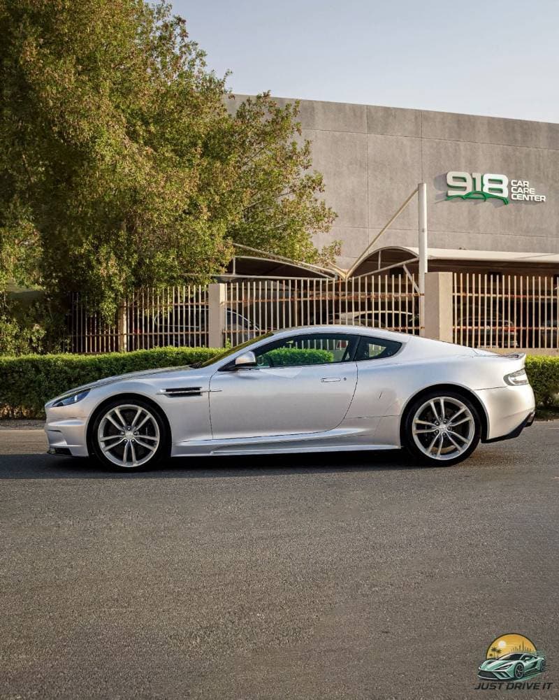 2012 Aston Martin DBS STANDARD thumbnail 8