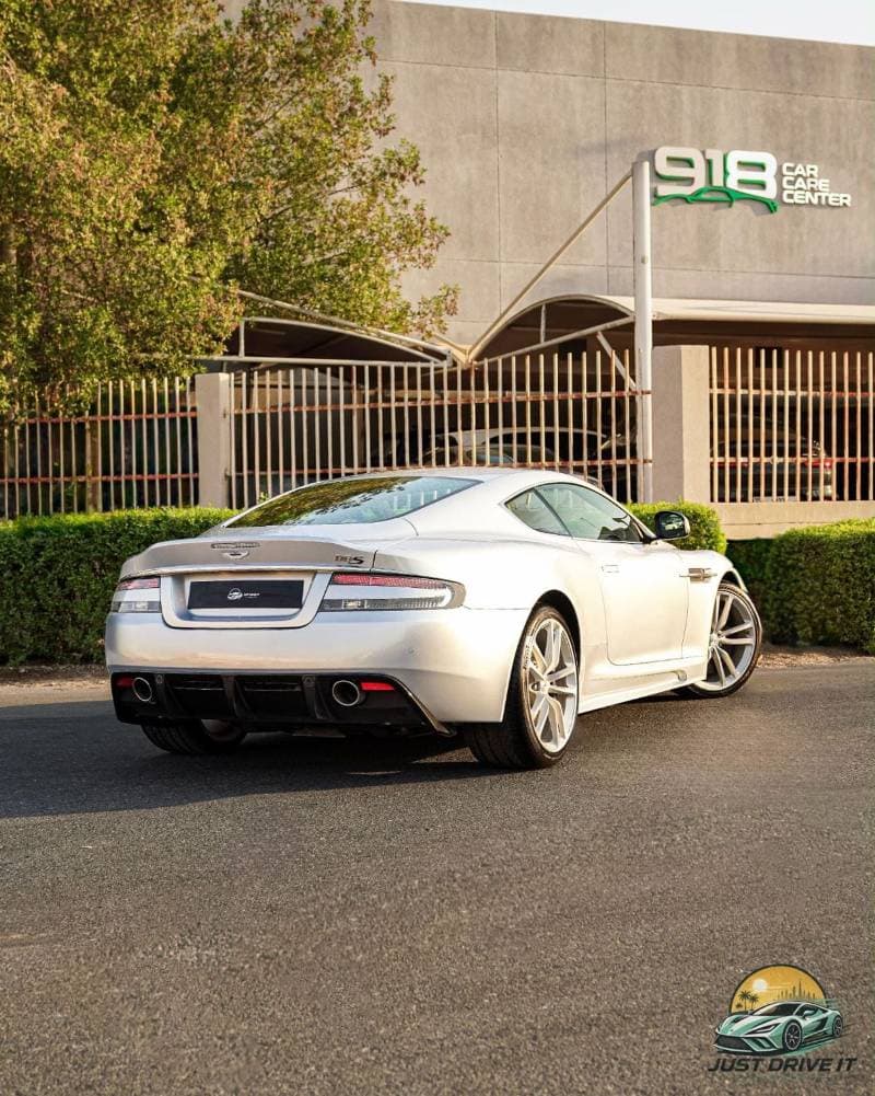 2012 Aston Martin DBS STANDARD thumbnail 2