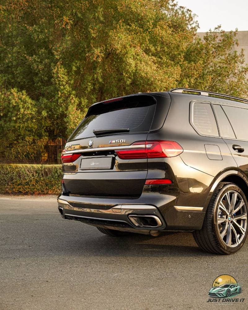 2022 BMW X7 M50i thumbnail 6