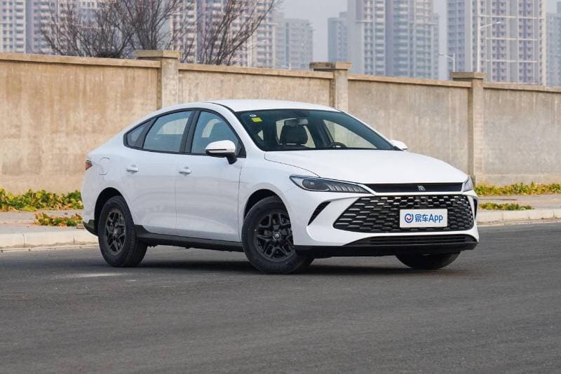2025 BYD QIN PLUS STANDARD thumbnail 3
