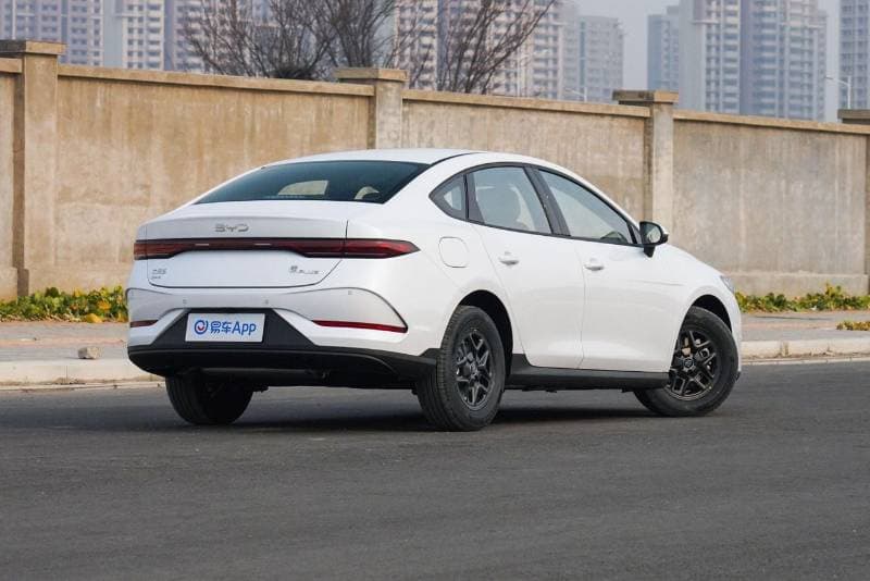 2025 BYD QIN PLUS STANDARD thumbnail 4
