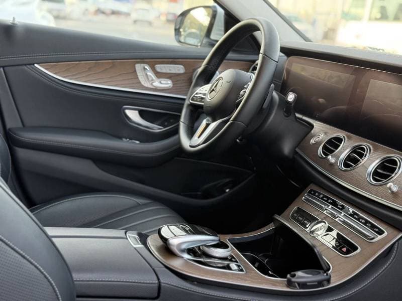 2019 Mercedes Benz E 450 STANDARD thumbnail 7