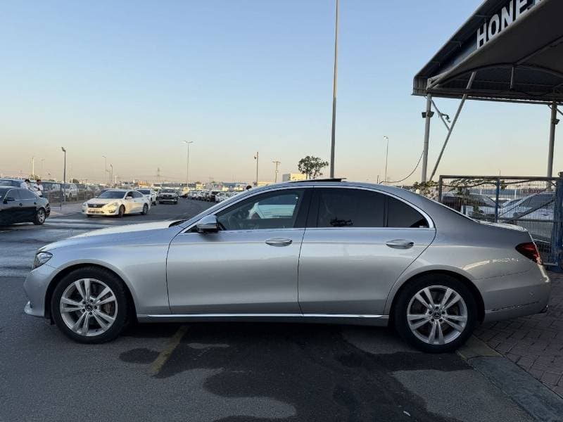 2019 Mercedes Benz E 450 STANDARD thumbnail 6