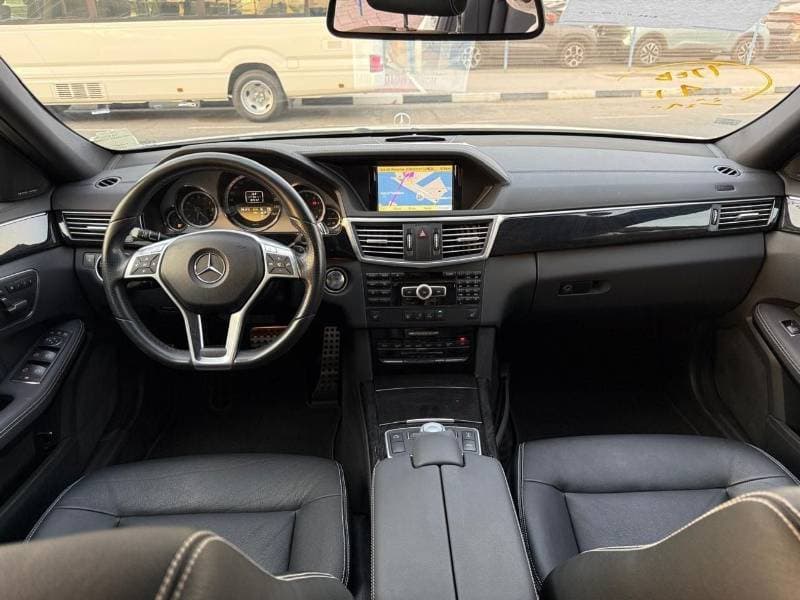 2012 Mercedes Benz E 550 USA thumbnail 6
