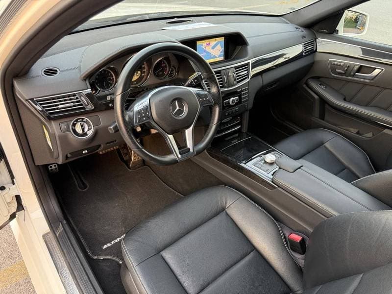 2012 Mercedes Benz E 550 USA thumbnail 8