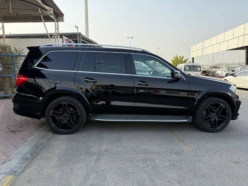 2014 Mercedes Benz GL550 thumbnail 4