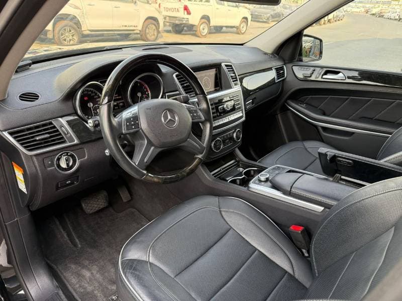 2014 Mercedes Benz GL550 thumbnail 7