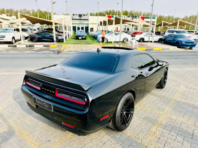 2023 Dodge Challenger thumbnail 5