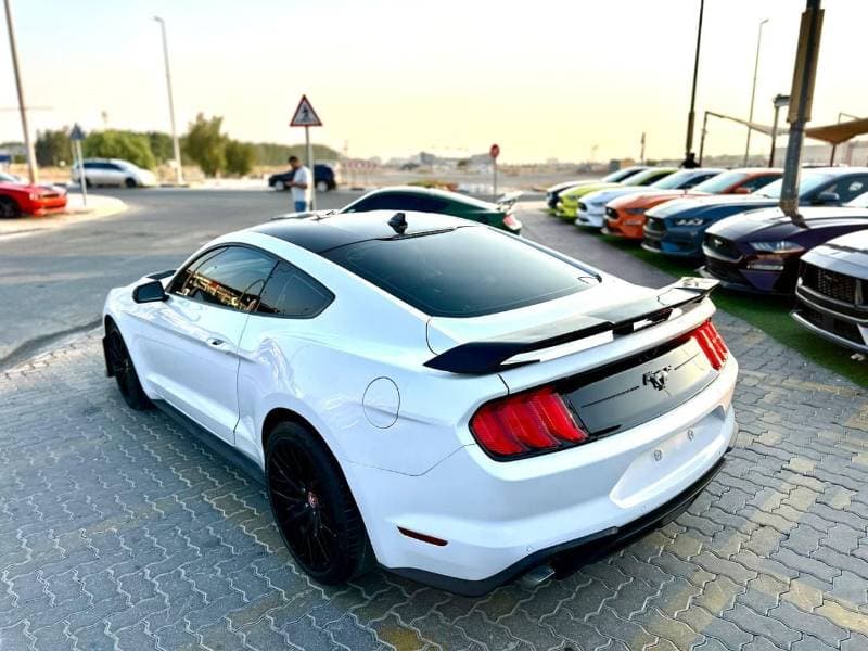 2022 Ford Mustang STANDARD thumbnail 7
