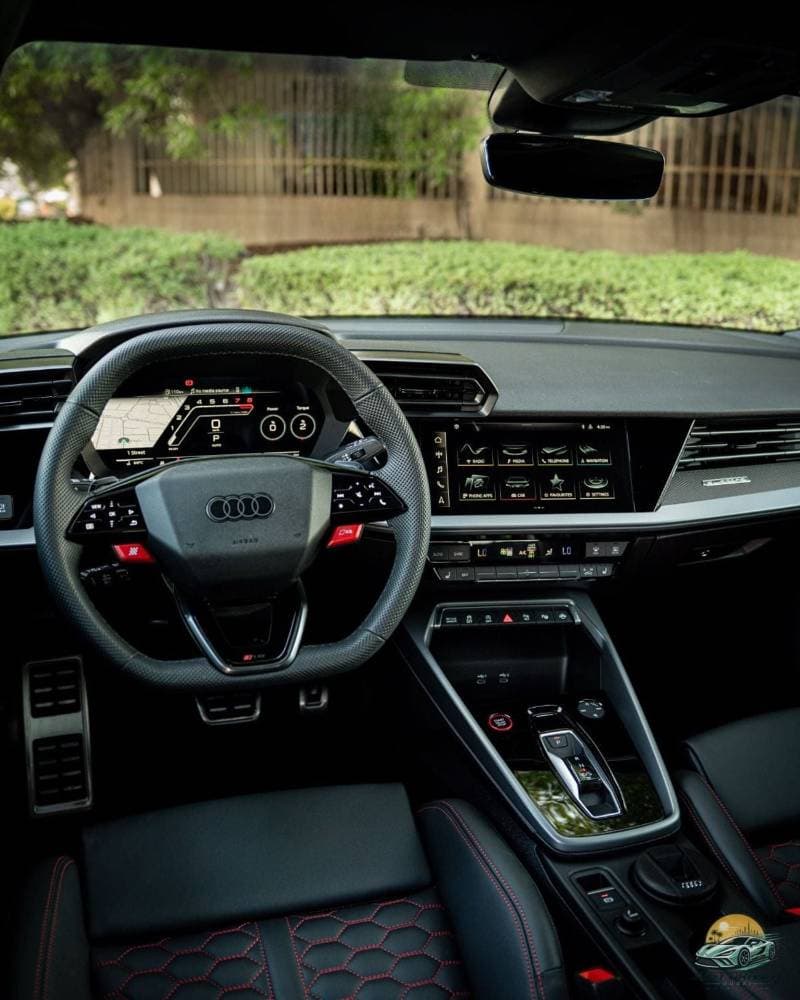 2025 Audi RS3 TFSI SPORTBACK thumbnail 2
