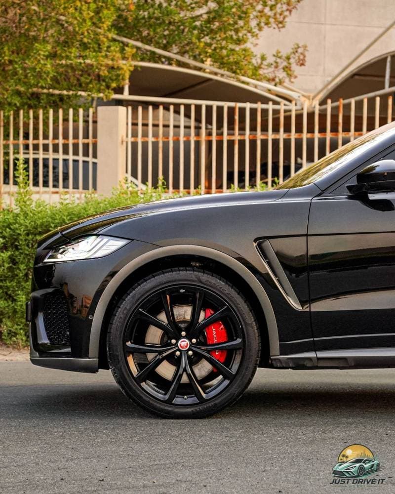 2020 Jaguar F PACE SVR thumbnail 4