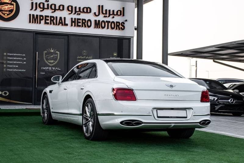 2021 Bentley Flying Spur V8 thumbnail 5