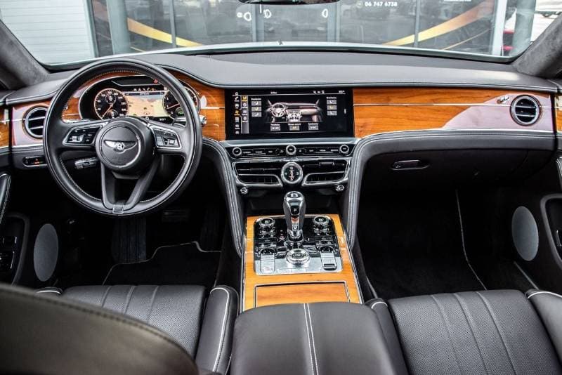 2021 Bentley Flying Spur V8 thumbnail 8