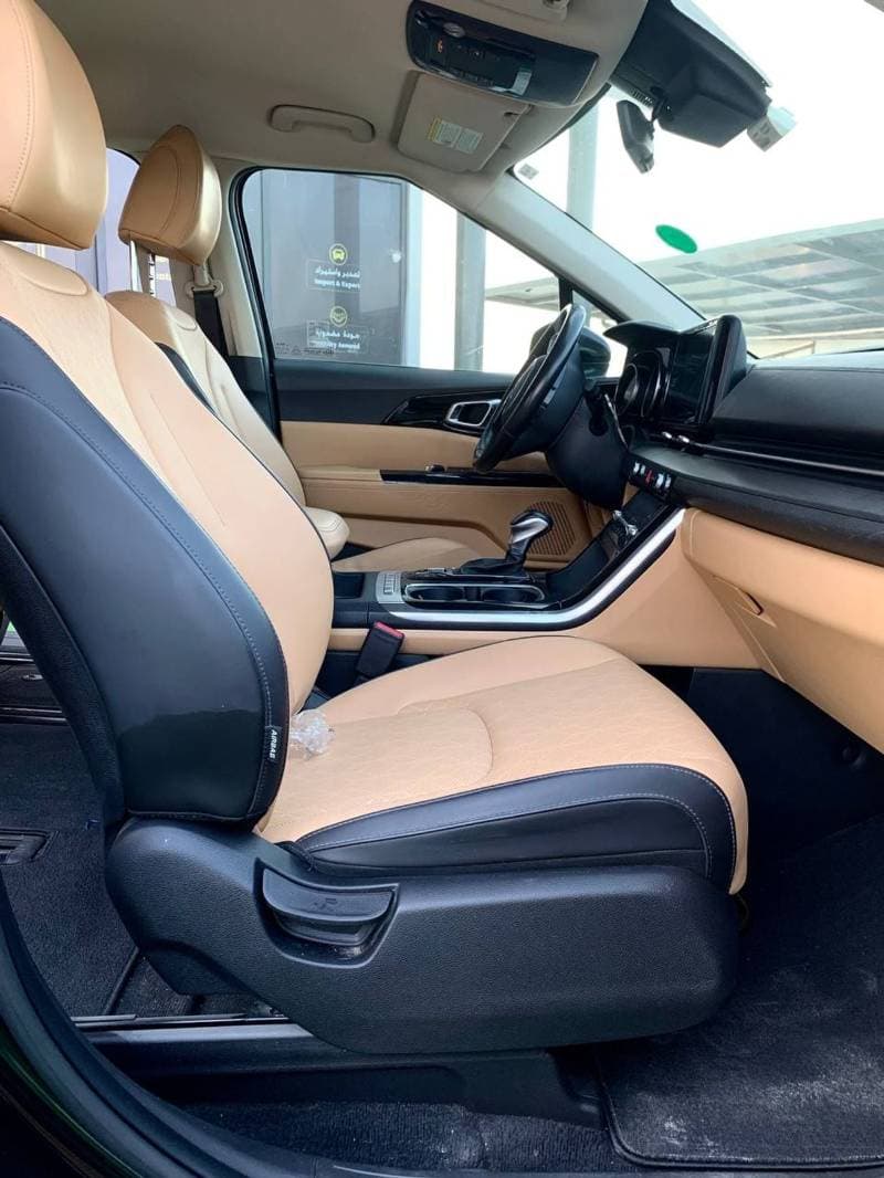 2022 Kia Carnival EX thumbnail 8