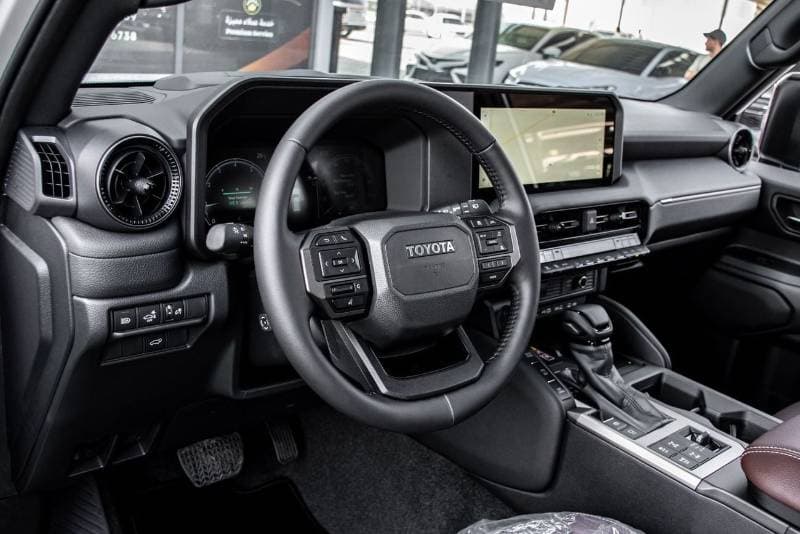 2026 Toyota Prado ADVENTURE thumbnail 8