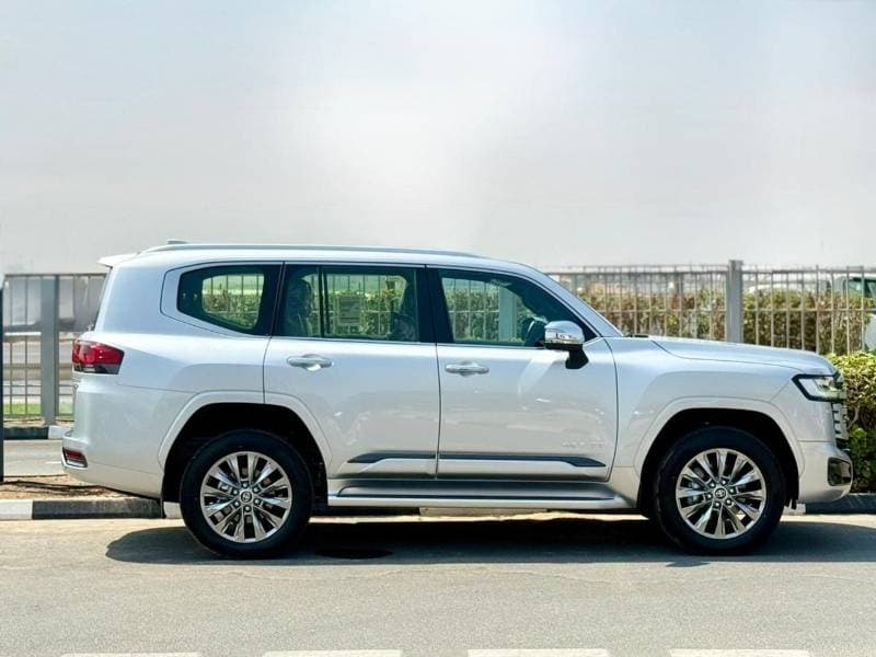 2026 Toyota Land Cruiser VXR thumbnail 5