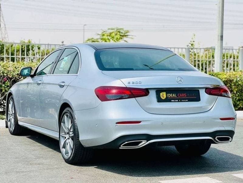 2023 Mercedes Benz E200 AMG thumbnail 5