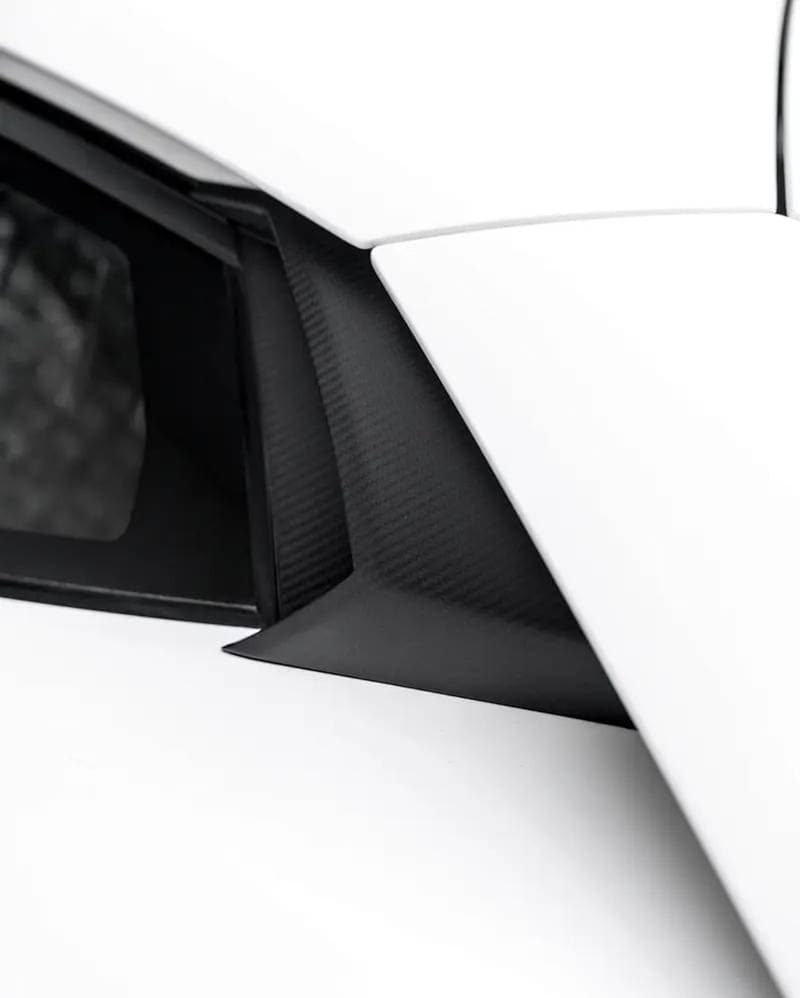 2017 Lamborghini Aventador thumbnail 6