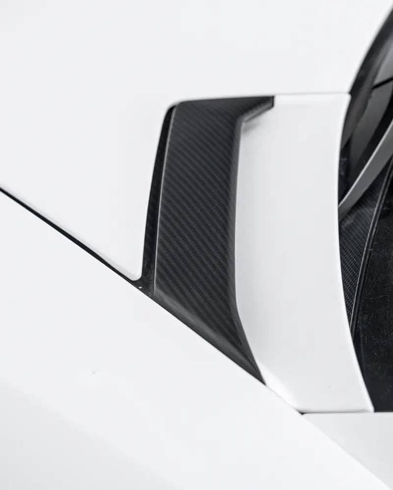 2017 Lamborghini Aventador thumbnail 5