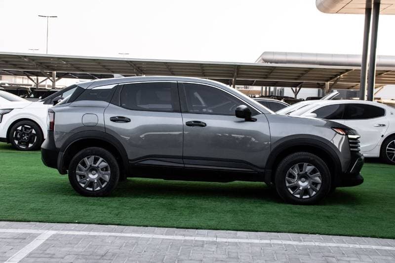 2025 Nissan Kicks S thumbnail 8