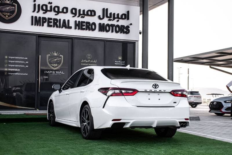 2023 Toyota Camry SE thumbnail 6