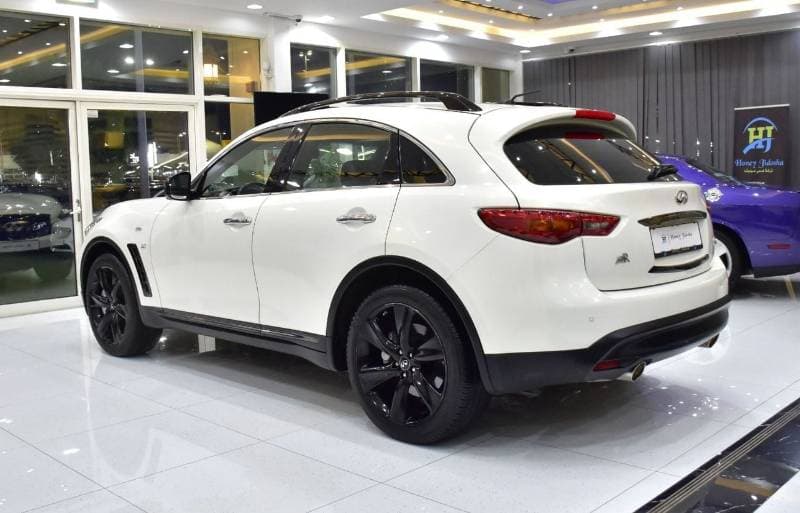 2016 Infiniti QX70 ELITE SPORT thumbnail 7