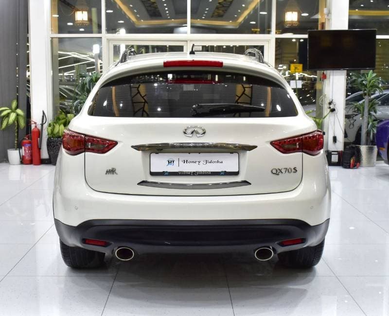 2016 Infiniti QX70 ELITE SPORT thumbnail 5