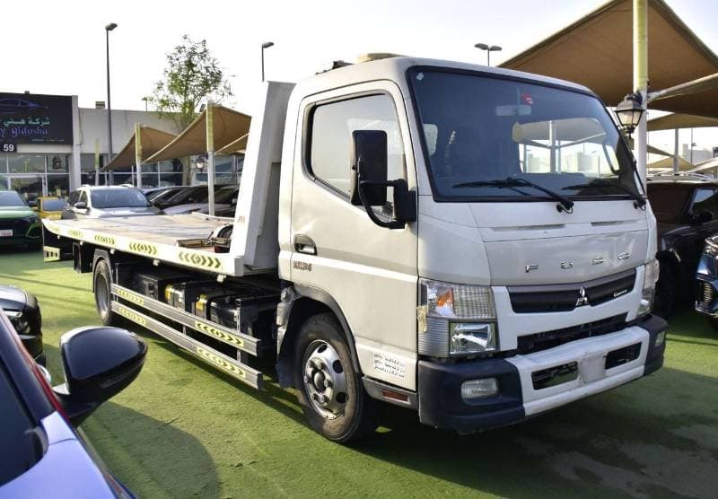 2021 Mitsubishi Fuso Canter .