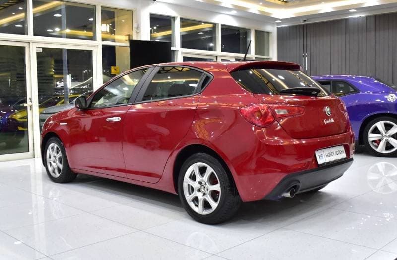 2013 Alfa Romeo Giulietta DISTINCTIVE thumbnail 7