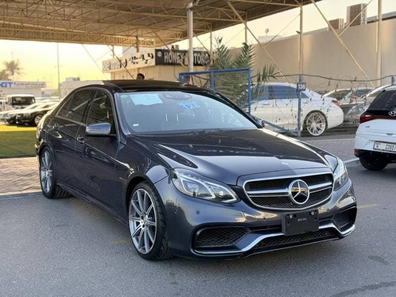 2014 Mercedes Benz E63 AMG STANDARD