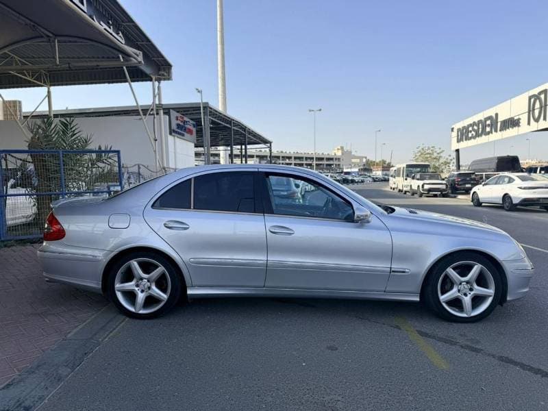 2008 Mercedes Benz E350 STANDARD thumbnail 4