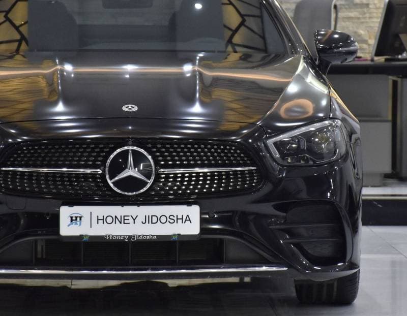 2023 Mercedes Benz E200 AMG thumbnail 4
