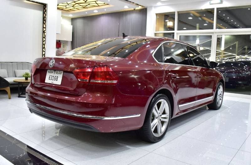 2016 Volkswagen Passat SEL thumbnail 6