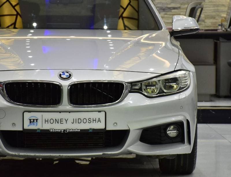 2016 BMW 435i M Sport thumbnail 4