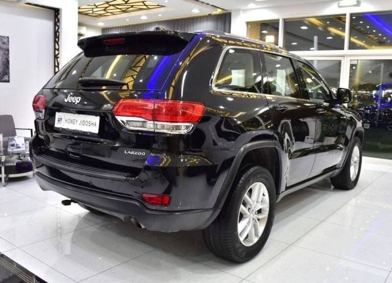 2018 Jeep Grand Cherokee LAREDO thumbnail 6