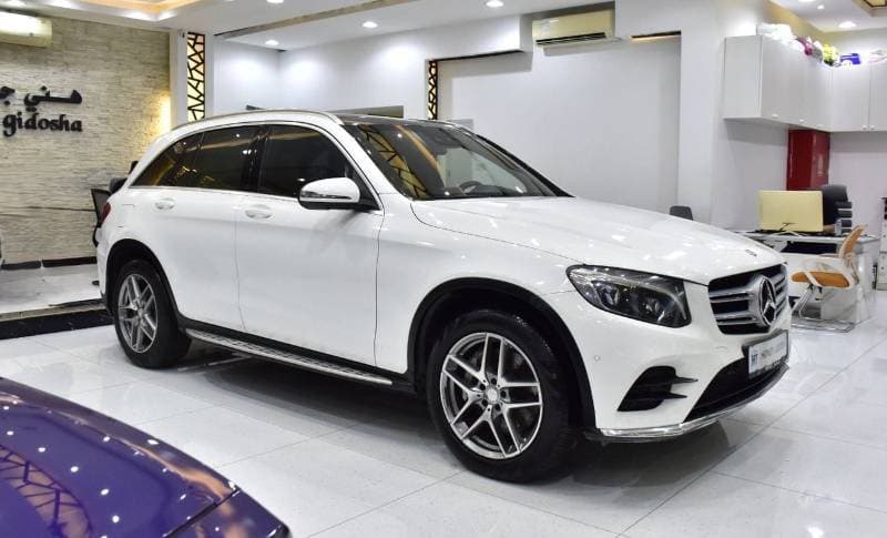 2017 Mercedes Benz GLC250 .