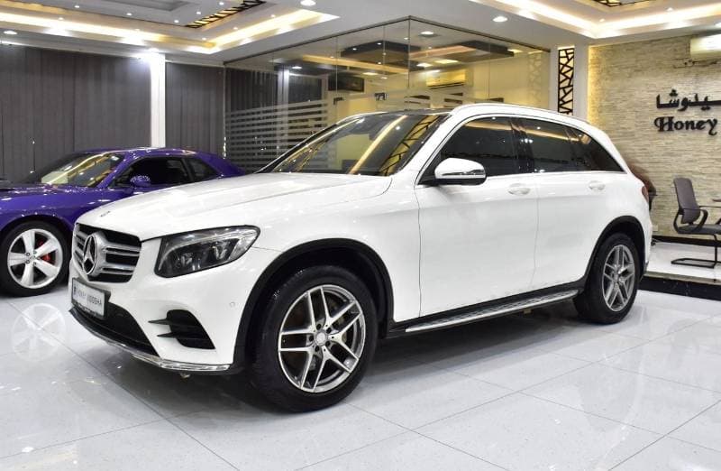 2017 Mercedes Benz GLC250 . thumbnail 3