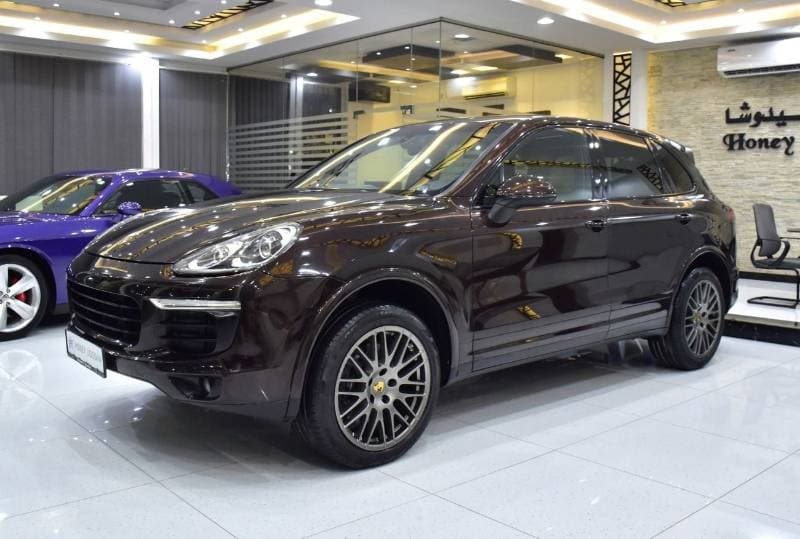 2018 Porsche Cayenne PLATINUM EDITION thumbnail 3