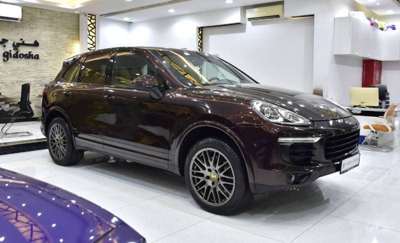 2018 Porsche Cayenne PLATINUM EDITION