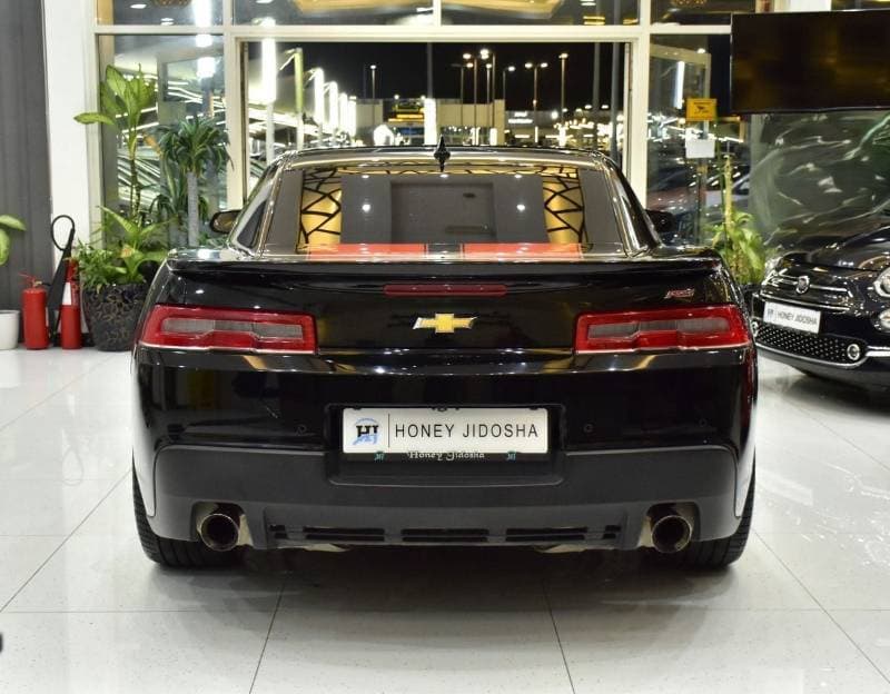 2014 Chevrolet Camaro RS thumbnail 5