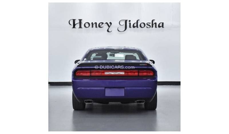 2010 Dodge Challenger SRT8 thumbnail 7