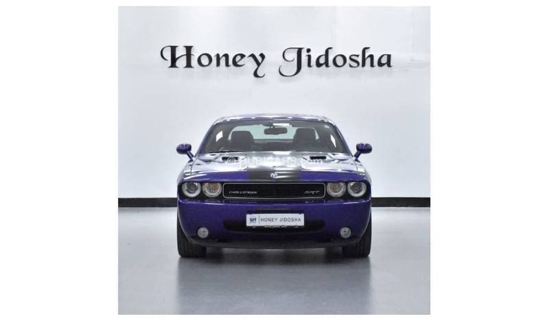 2010 Dodge Challenger SRT8 thumbnail 2