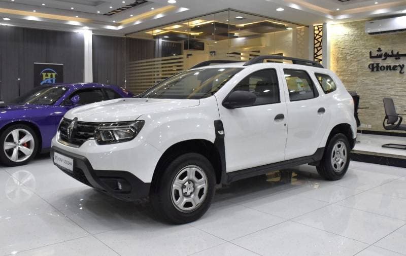 2025 Renault Duster LE thumbnail 3