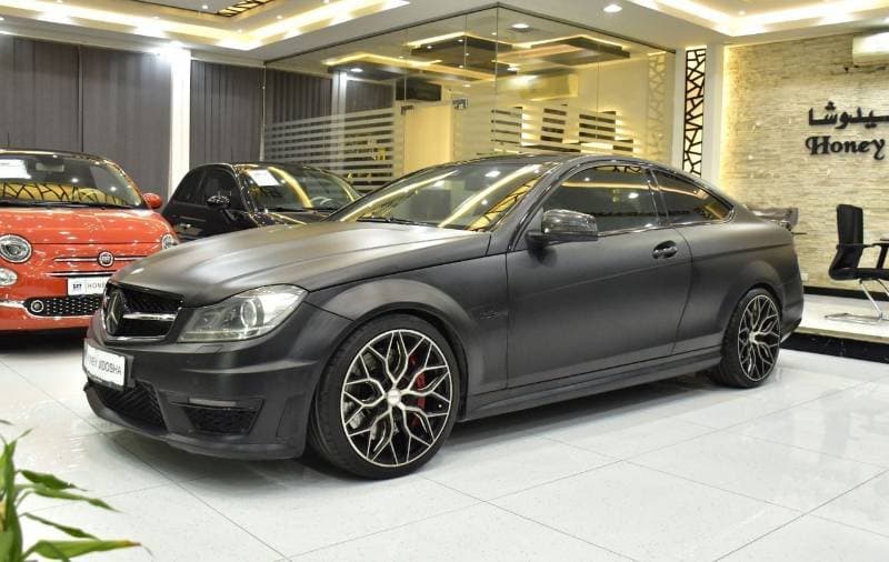 2013 Mercedes Benz C63 AMG STANDARD thumbnail 3