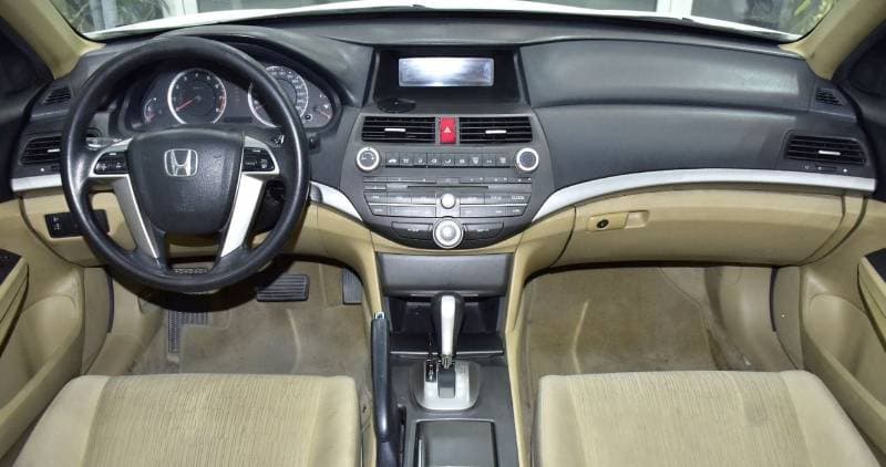 2012 Honda Accord LXI thumbnail 5
